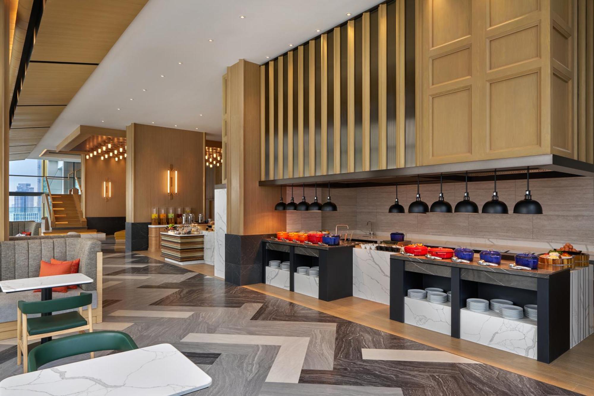 Hilton Garden Inn Bangkok Riverside Exterior foto