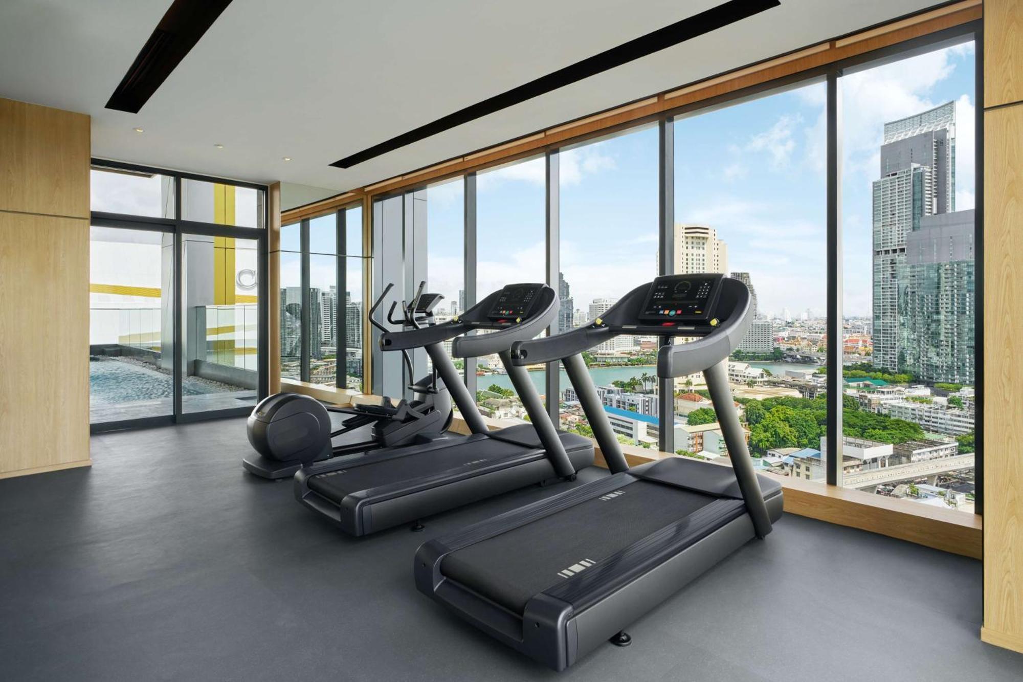 Hilton Garden Inn Bangkok Riverside Exterior foto
