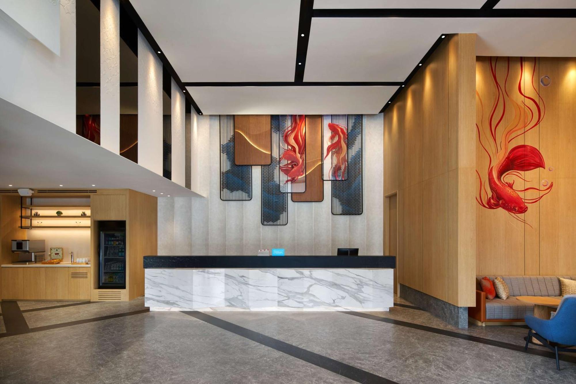 Hilton Garden Inn Bangkok Riverside Exterior foto